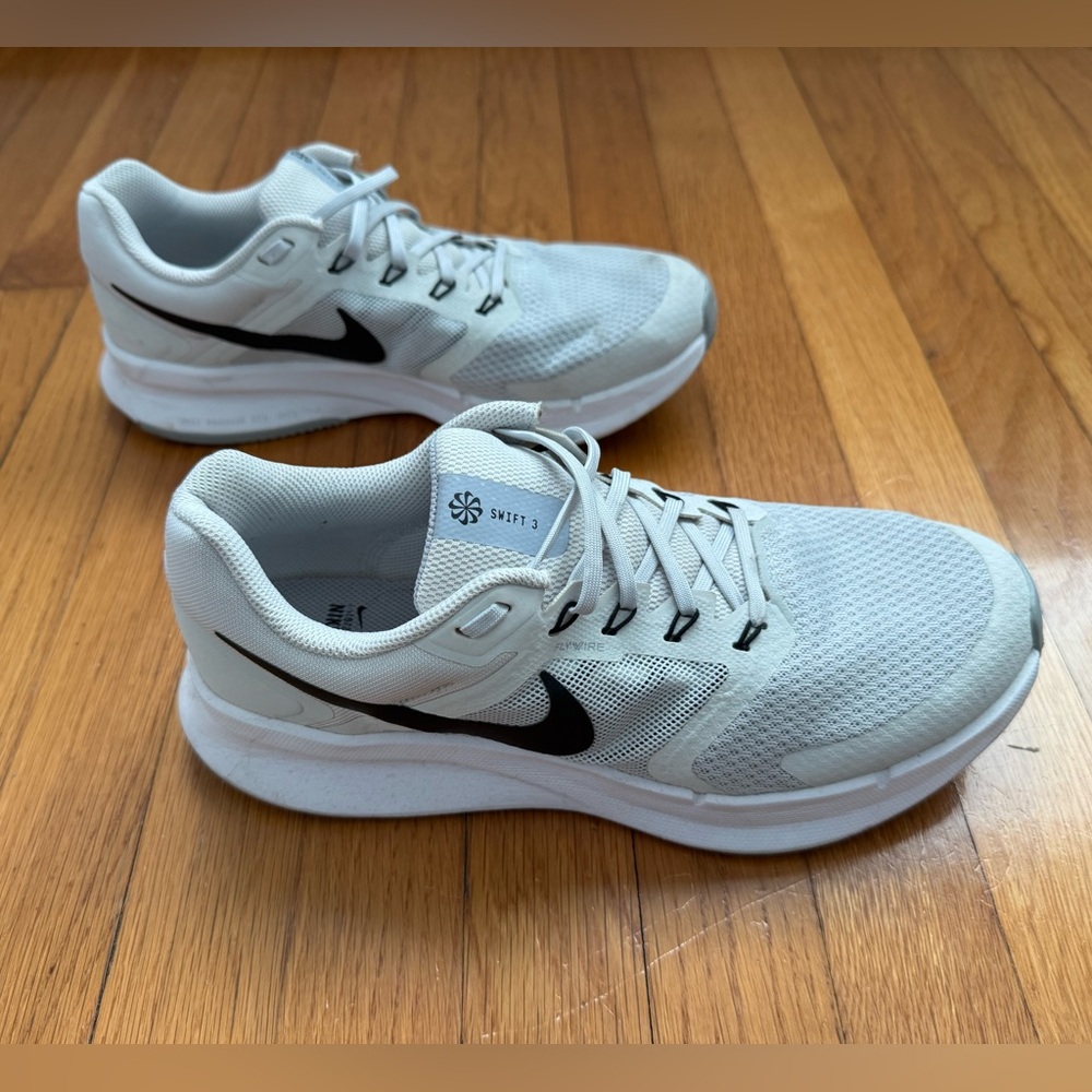 Nike Grey/ White and Black Running Shoes